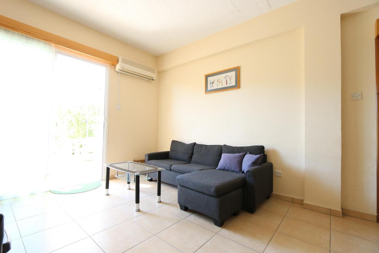 Paphos Gardens Apartment Ngoại thất bức ảnh