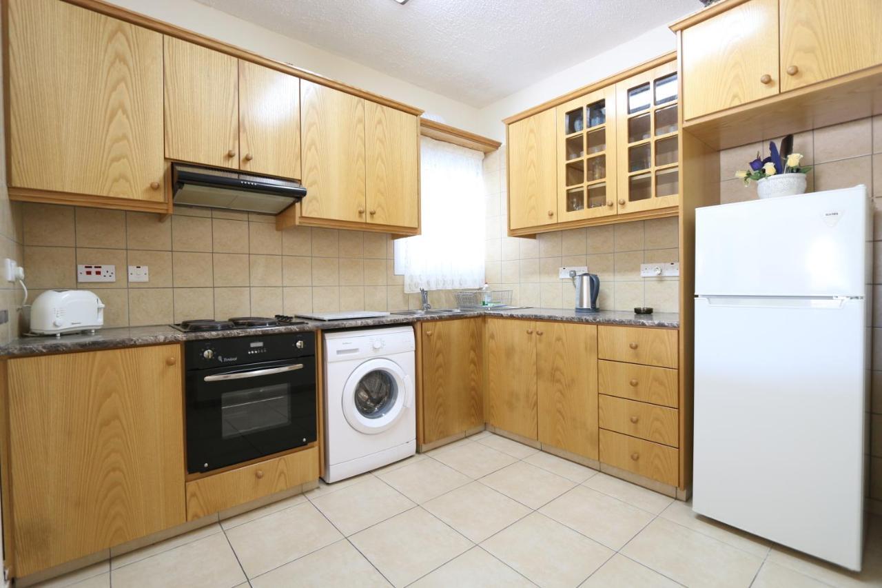Paphos Gardens Apartment Ngoại thất bức ảnh