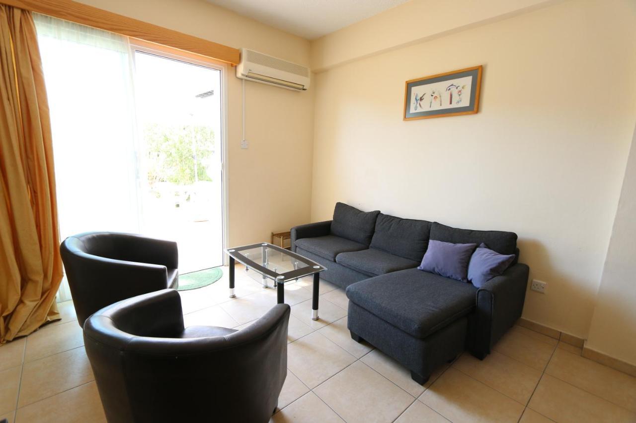 Paphos Gardens Apartment Ngoại thất bức ảnh