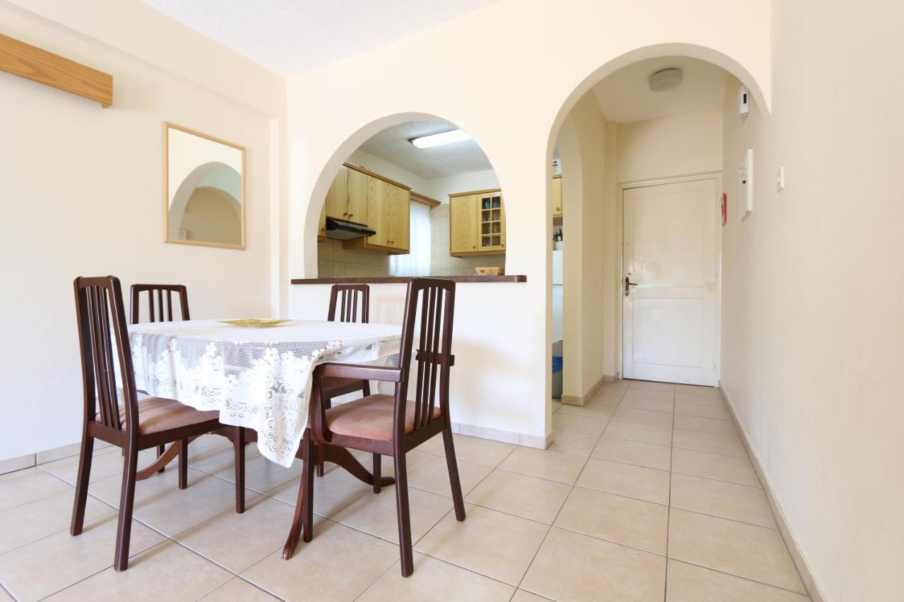 Paphos Gardens Apartment Ngoại thất bức ảnh